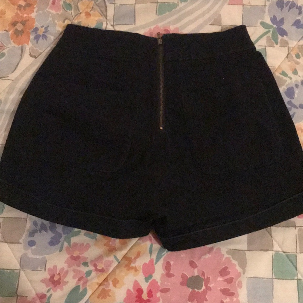 High waisted stretchy - Picture 2 of 3